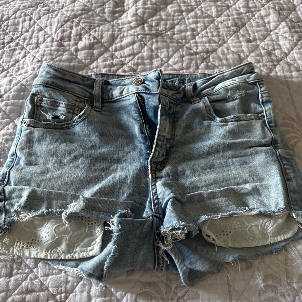 American Eagle high-rise  Distressed Denim